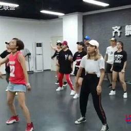 丰收喜悦成人舞蹈视频大全,成人舞蹈视频大全精选回顾-第2张图片-午夜成人福利影院