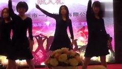 元旦年会成人舞蹈视频,成人舞蹈视频魅力绽放-第3张图片-午夜成人福利影院 元旦年会成人舞蹈视频,成人舞蹈视频魅力绽放-第3张图片-午夜成人福利影院