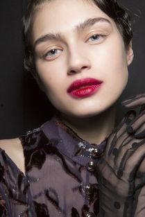 歌唱祖国成人妆容视频,共筑祖国荣光——歌唱祖国成人妆容风采展示-第2张图片-午夜成人福利影院 歌唱祖国成人妆容视频,共筑祖国荣光——歌唱祖国成人妆容风采展示-第2张图片-午夜成人福利影院